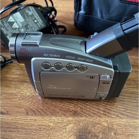 Canon Digital Video Camcorder NTSC ZR85 with Case and...